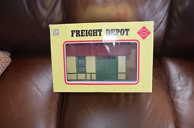 Aristo Craft Trains #1 Gauge Railroad FREIGHT DEPOT Building With Box ART-7201 • $69