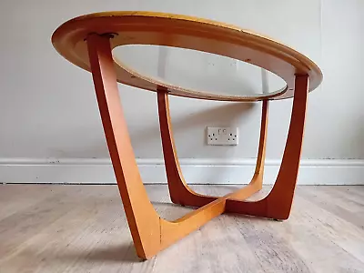 Delightful Original 1970's Mid-Century Oval Coffee Table / Drinks Table • £196