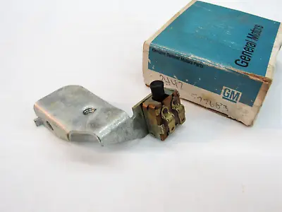 NOS 1960-1963 Oldsmobile 88 98 Brake Stop Lamp Switch Without Power Brake 577683 • $21.99