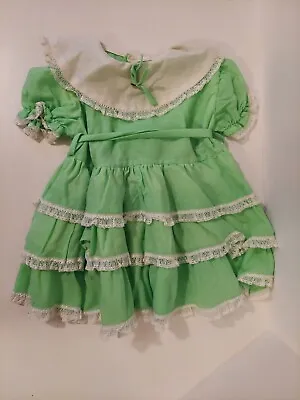 Vintage Green Baby Dress With Lace Details • $15