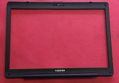 £50 • Buy Toshiba Satellite A200-1BW Screen Bezel
