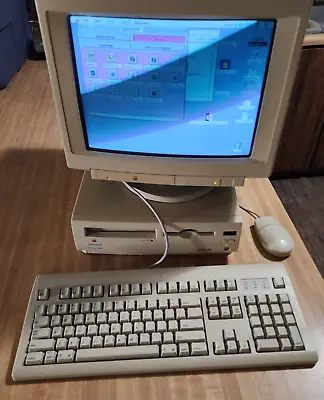 Apple Macintosh Performa 6200CD M3076 W/ 15  Display M2943 And Keyboard / Mouse • $699.94