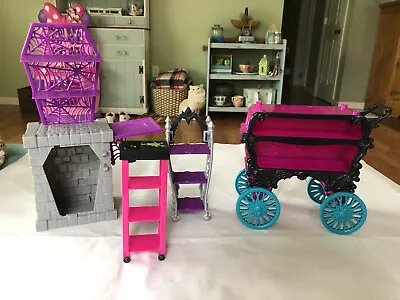 Monster High Furniture 4 Pieces Cafe Cart Mattel • $12.99