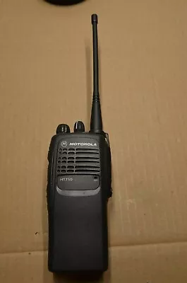 MOTOROLA HT750 VHF 136-174MHz 16ch 5watt TWO WAY PORTABLE RADIO AAH25KDC9AA3AN • $189