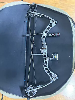 Quest G5 Compound Bow Used Right Hand 70 Pound • $338.22