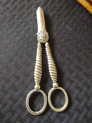 English Estate Sterling Silver Grape Shears Sheffield 1912 By Mappin & Webb 6  • $99