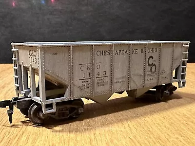 HO Scale  2 Bay Hopper Car C&O 1143 Weathered & HornHook Coupler R2R • $12.99