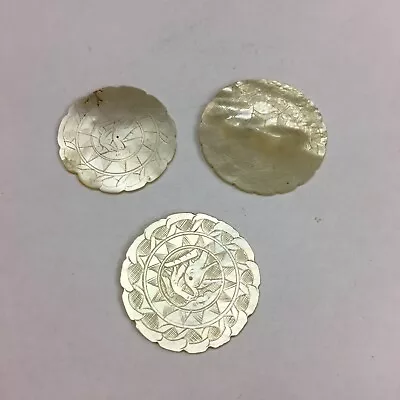 3x Antique Chinese Mother Of Pearl Gaming Counters 3.3cm Biggest Diameter  • $25.20