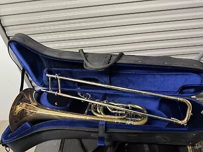 Holton Bass Trombone TR181 • $1619.10