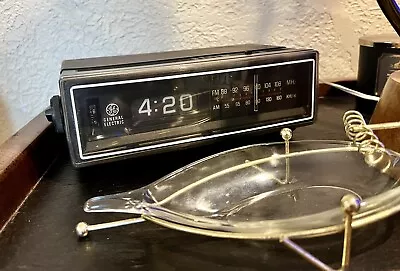 Vintage GE RETRO Woodgrain Flip Radio Alarm Clock 7-4305  WORKING Mid Century • $59.50