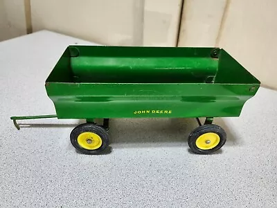 1/16 Vintage  John Deere Flare Wagon • $19