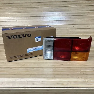 Volvo 240 242 244 245 OEM 5 Panel Tail Light BOSCH NOS #1235587 (1-7) • $255