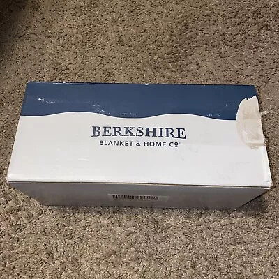 BERKSHIRE Microfleece Blanket Classic 60x92 Black 100% Polyester! NEW! • $14.99