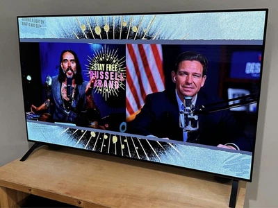 £300 • Buy 2021 LG OLED 55 Inch 4K Smart TV