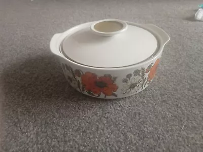 J & G Meakin Poppy Lidded Casserole Dish • £7.50