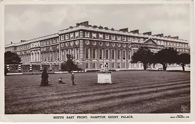 GB Ppc 1920s? S.E. Front Hampton Court Palace - Gale & Polden Card Real Photo • £1.50