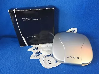 Vintage 2002 Avon Light-Up Mirror Compact With Box Light Purse Size • $3.95