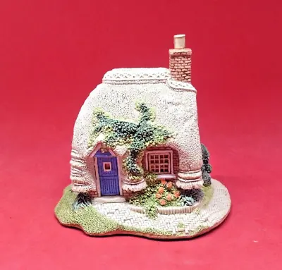 Lilliput Lane Petticoat Thatched Cottage Collectors Club  Boxed With Deeds. • £14.99