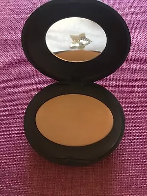 Laura Geller Baked Elements Foundation Light..5.5 G..unboxed • £15