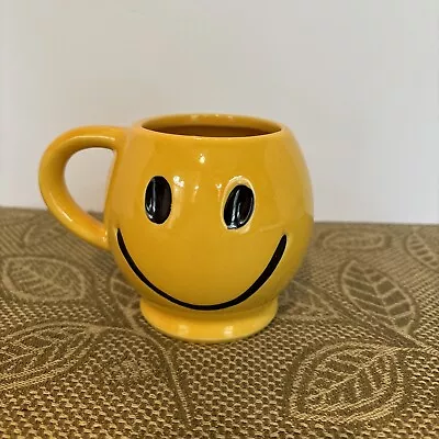 Vintage McCoy Pottery USA Yellow Smiley Face Mug Coffee Cup  • $10