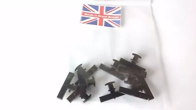 £5 • Buy 009 NARROW GAUGE Plastic Hook Couplings.