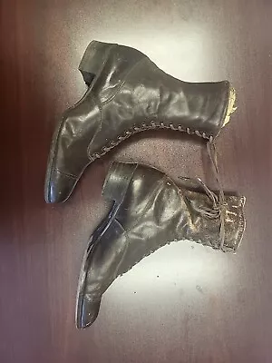 Antique Victorian Brown Lace-Up Boots • $49.99