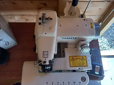 £240 • Buy Yamata FY500 Blind Stitch Hemmer All-Metal Portable Sewing Machine