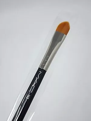 New MAC 195 Concealer Brush Discontinued • $16.99