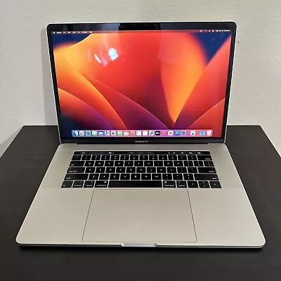 Apple MacBook Pro 2018 15” | I7 2.2Ghz 500GB 16GB Ram| • $385