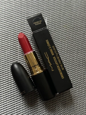 £12 • Buy MAC Cremesheen Lipstick In Shade Prepare For Pleasure
