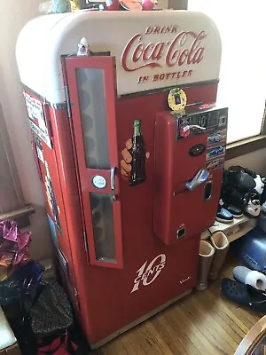 Coke Vendo 81 D Machine  • $4700