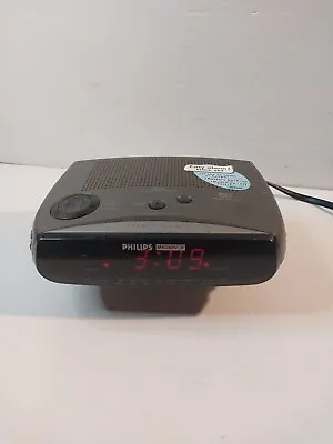 Philips AJ3280/17 Dual 2 Alarm Clock Radio Am/FM Magnavox • $12