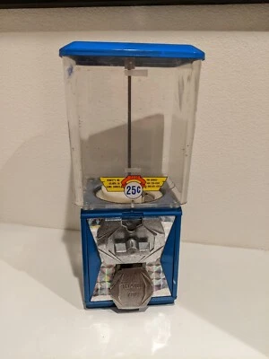 $30 • Buy Vintage Gumball/Candy Vending Machine 25 Cent