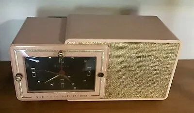 Vintage Pink BULOVA Tube Clock Radio Model 100 Art Deco Mid Century 50s 60s Era • $35