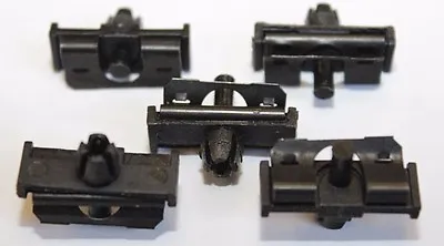 Volvo 240 260 Bumper Molding Front Rear Coner Retainer Clips (Qty. 5) 1372113 • $10