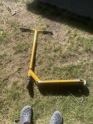 $40 • Buy Fuzion X-3 Pro 2018 Scooter  - Gold