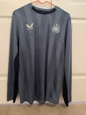 NEWCASTLE UNITED FC Training Jersey - Long Sleeve - Size L • $24.99