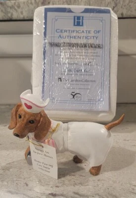 £29 • Buy HAMILTON COLLECTION TENDER PAW-ING CARE NURSE Weiner Dog Stethoscope Dachshund