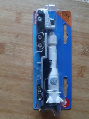 £6 • Buy Siku Diecast Low Loader With Rocket 1614 BRAND NEW 