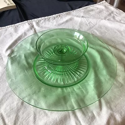 Vintage Set Green Glass Chip & Dip Bowls Detaols Etching Mid Century Modern • $25