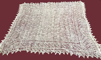 Vintage Spider Web Weave Shawl • $5.99