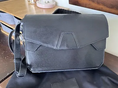 $290 • Buy Alexander Wang Textured Patent Leather Tri-Fold Shoulder Bag Black