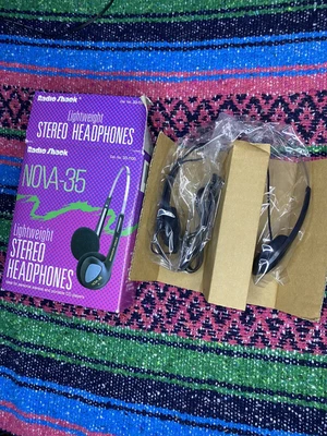 $15 • Buy Radio Shack NOVA 35 Lightweight Stereo Headphones Cat. No. 33-1100 Brand New