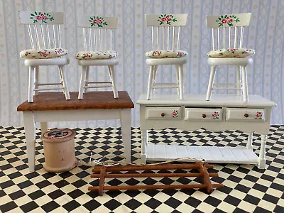 Dolls House Furniture - Hand Painted Kitchen/Dining Set • £5