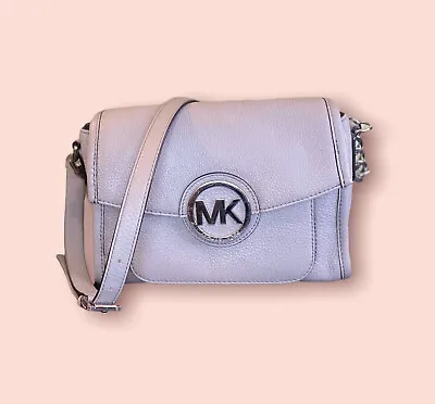 MICHAEL KORS MK Logo Margo Messenger Crossbody Bag Luxury Designer Leather EUC • $79.99