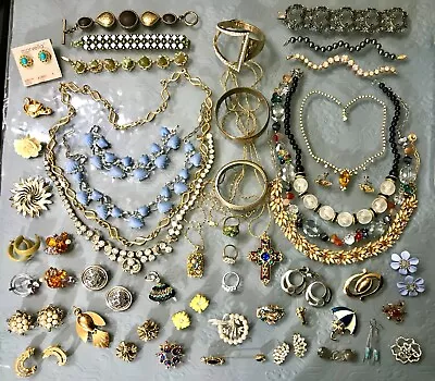 Vintage Costume Jewelry Lot Unsigned & Signed Weiss Trifari Hollycraft Hobe +++ • $81