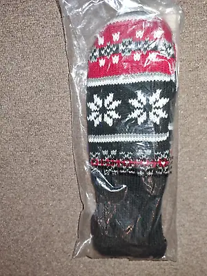BNWT Jacquard Mittens Age 10-13 Years Red & Black Nordic Design • £2.99