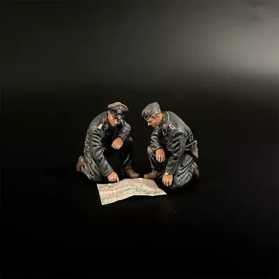 War Park Miniatures 1:30 Ww2 German Ku122 German Wehrmacht Tank Crew With Map • $99.95