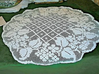 £4.95 • Buy French Antique Hand Crafted Filet Lace Tablecloth/Centre In Cream-Grapes & Vines