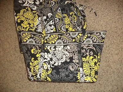 Vera Bradley Large Travel Bag Carry On Baroque Pattern  • $14.85